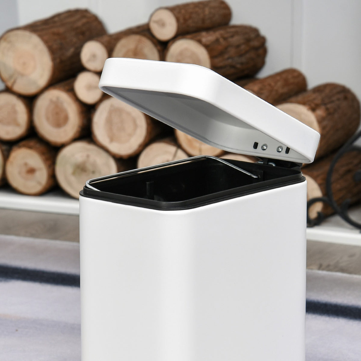Pattumiera a pedale in metallo bianco 5L con secchio interno per ufficio