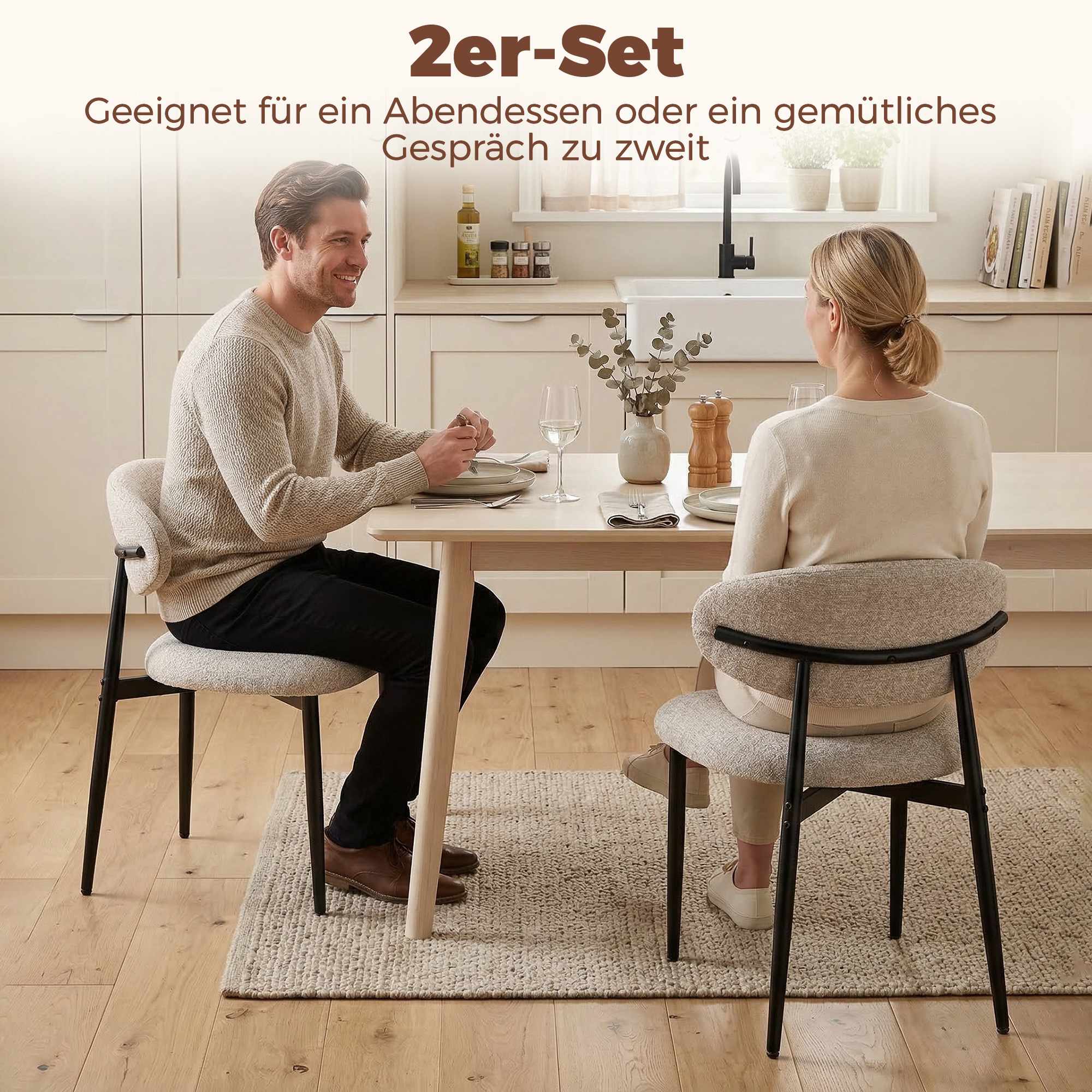 Beige matstolar set om 2 med stoppade sitsar och stålben