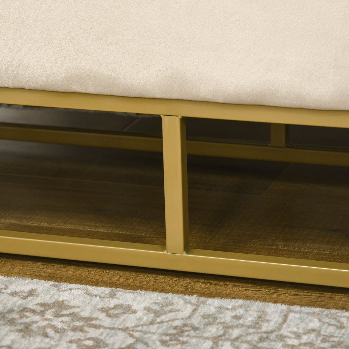 Beige gepolsterte Truhenbank mit Stahlbeinen, 110cm
