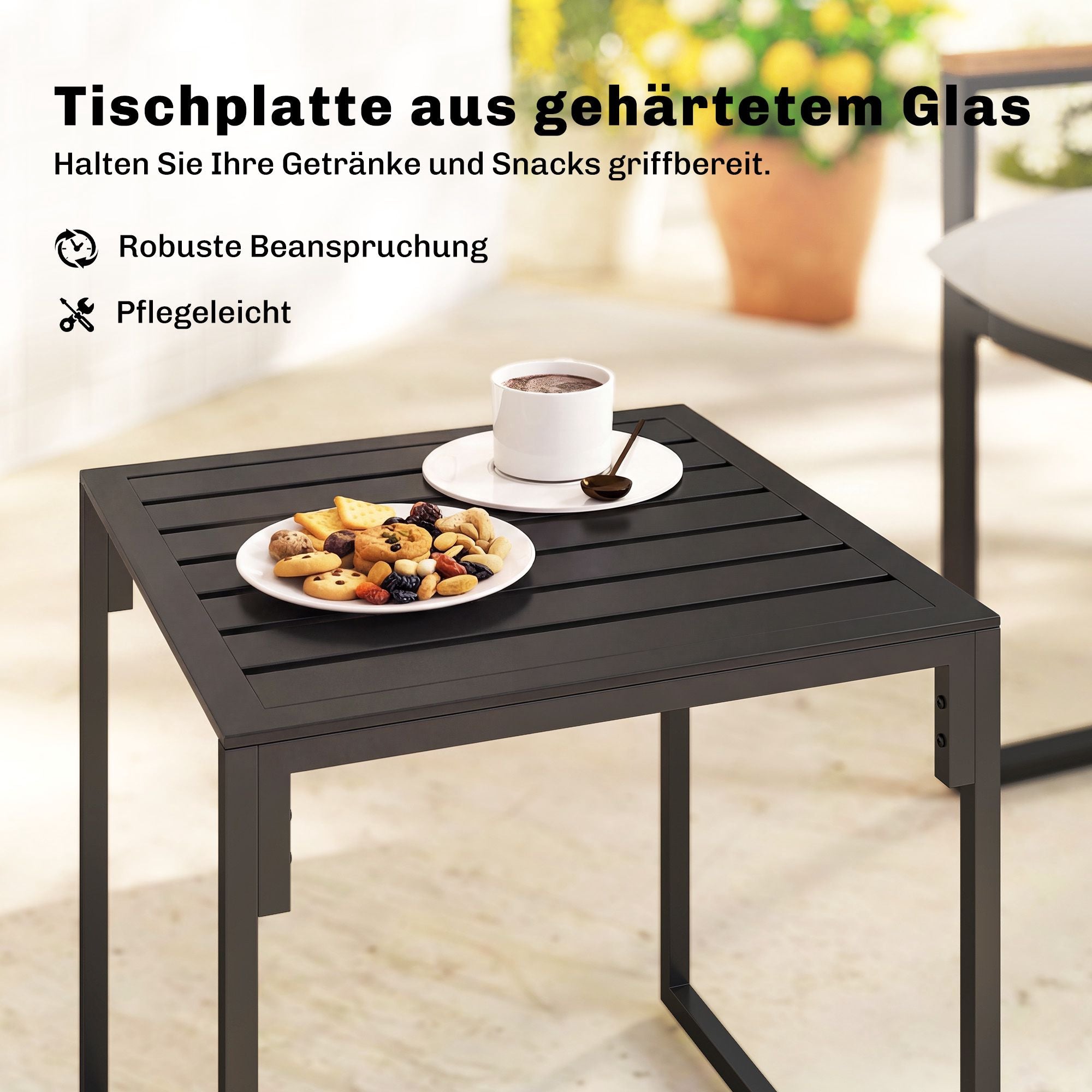 Bistrogrupp med stoppade stolar och bord, svart/grå