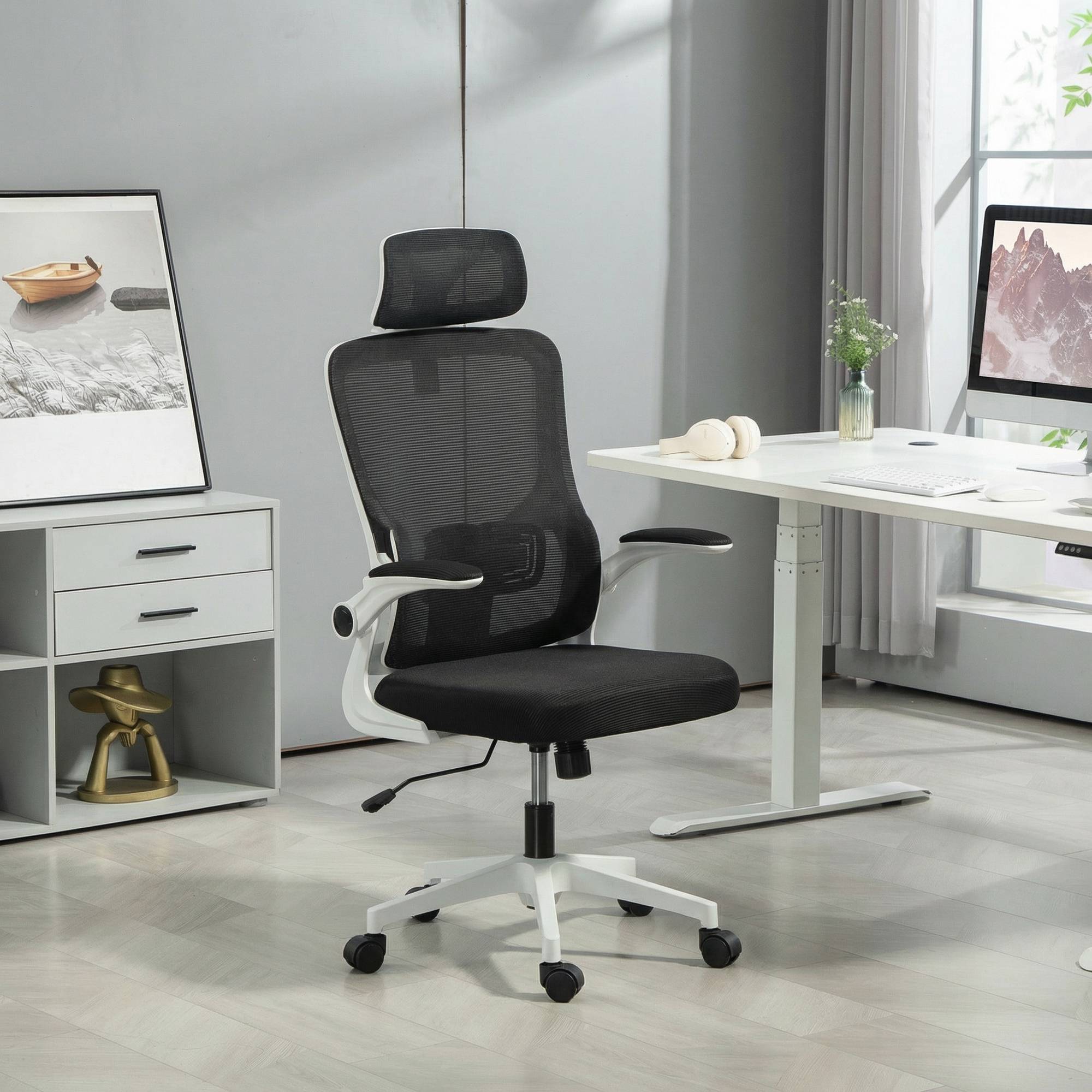 Ergonomisk kontorsstol med justerbart nackstöd, svart nät