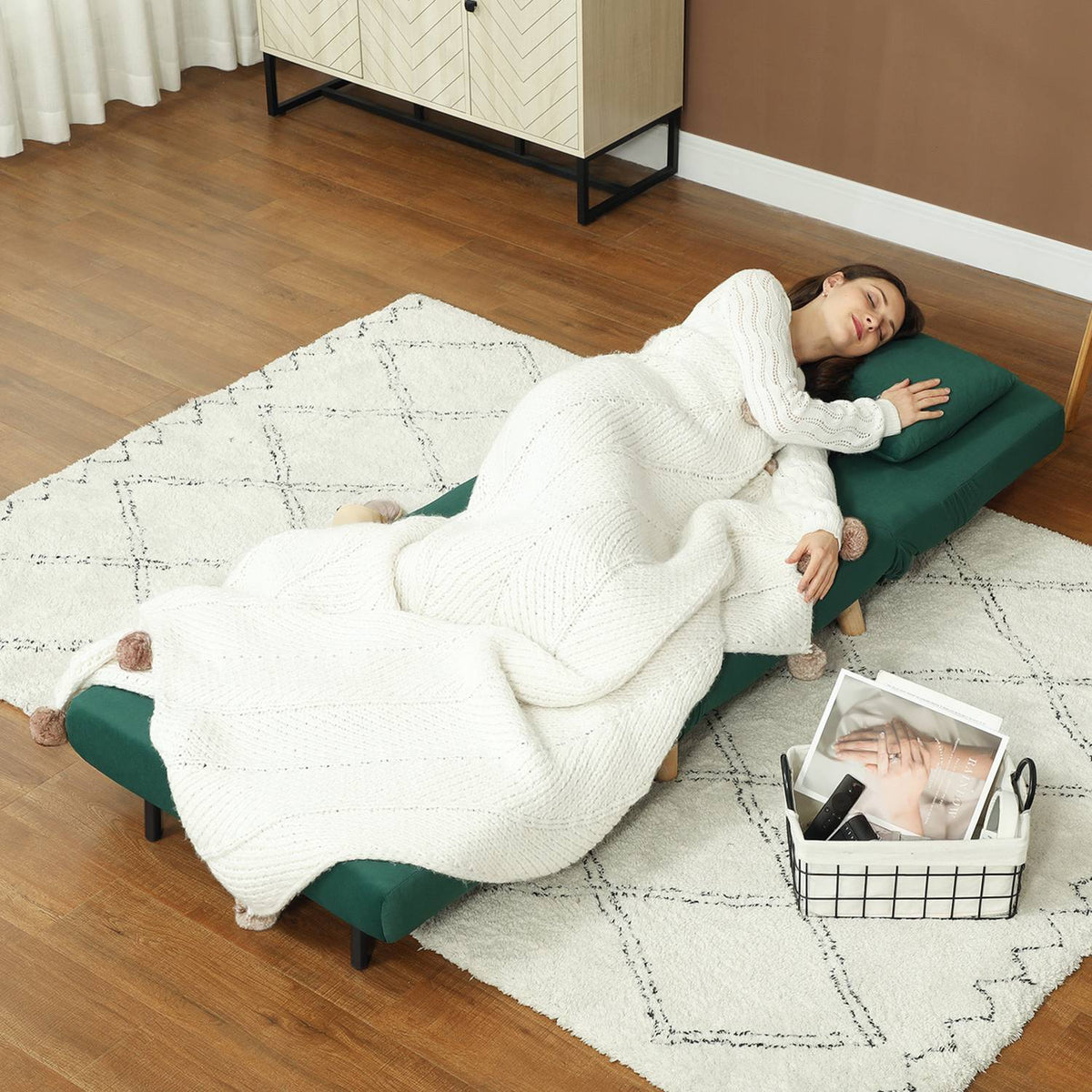 Chaise relax rabattable aspect velours avec dossier réglable