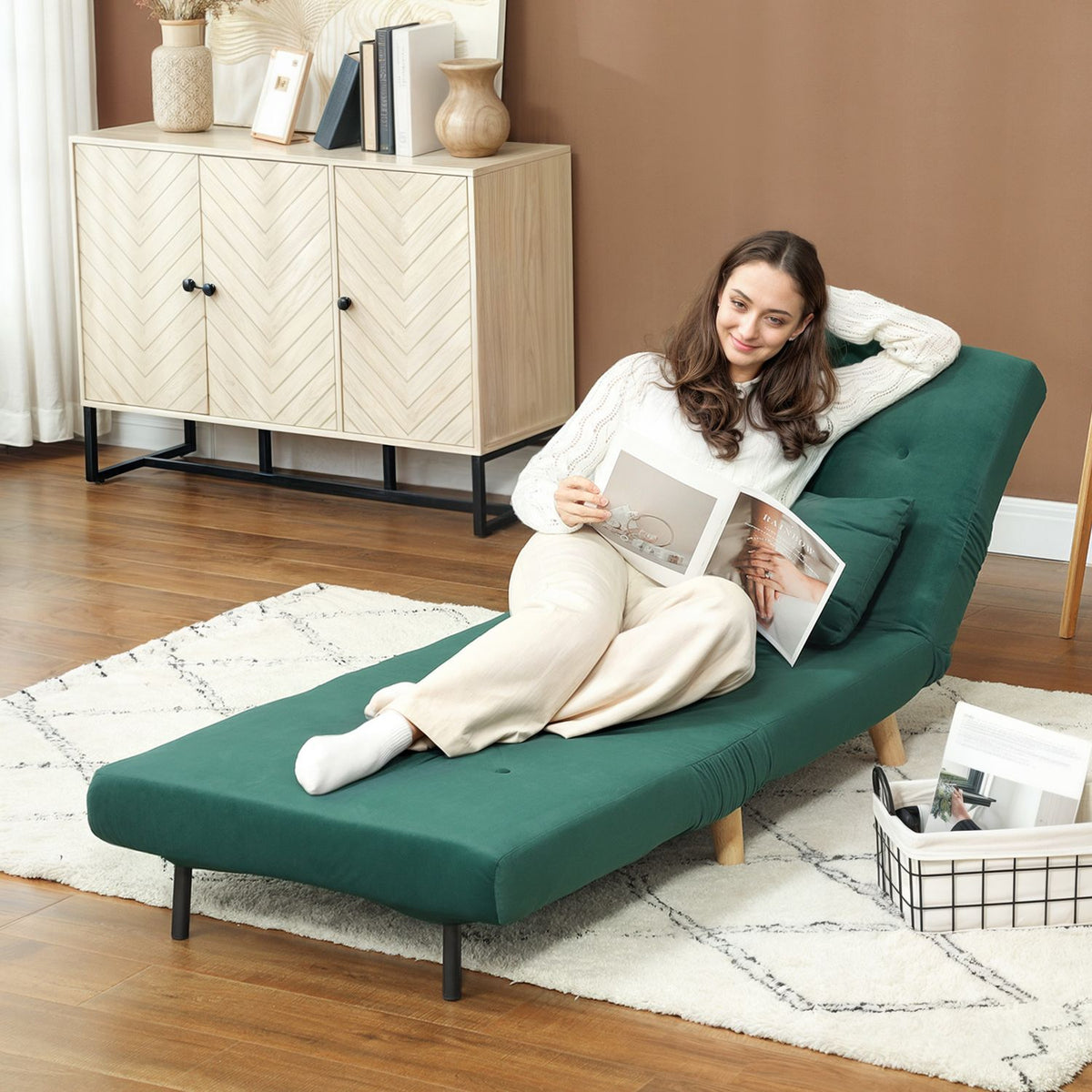 Chaise relax rabattable aspect velours avec dossier réglable