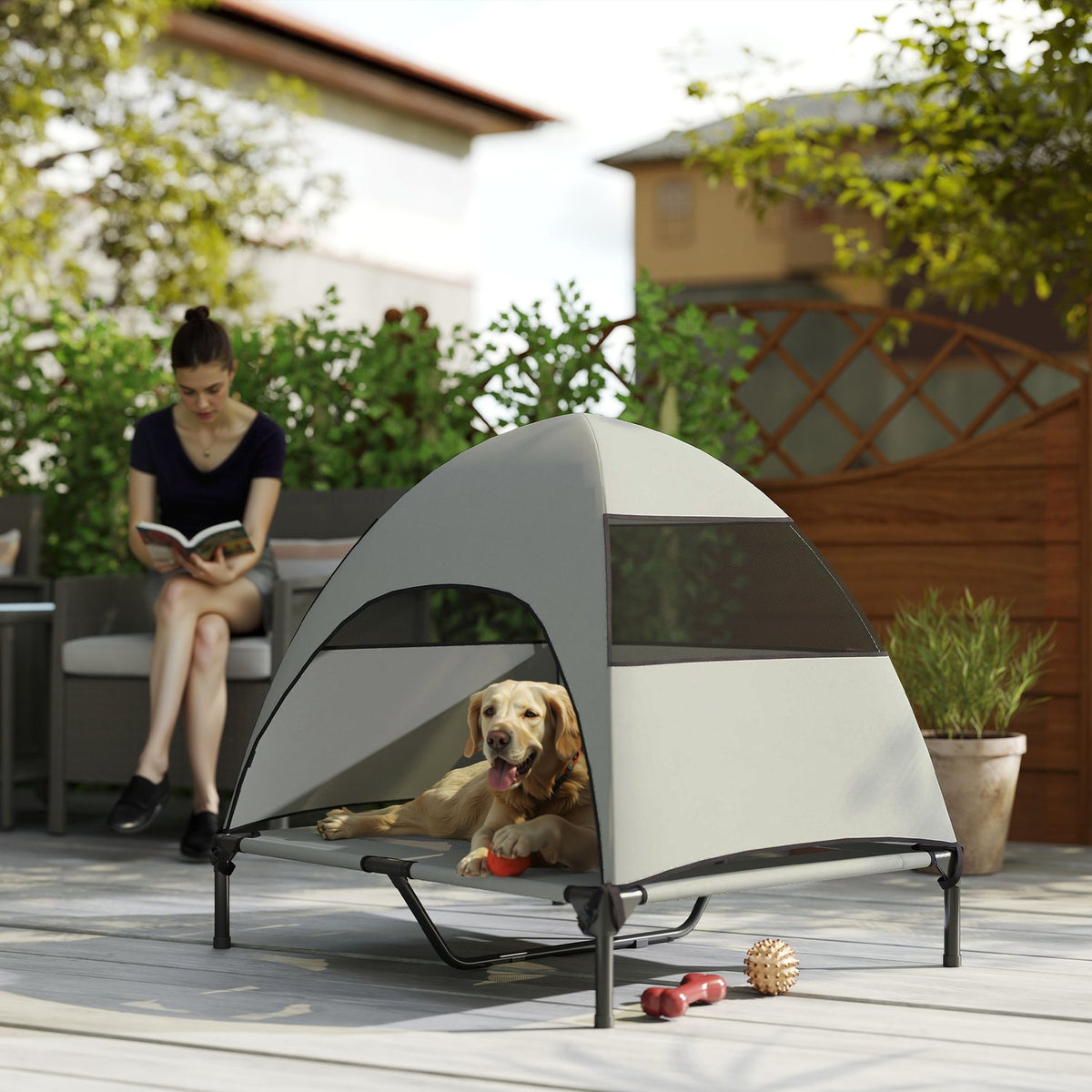 Panier pour chien surélevé rafraîchissant d'extérieur avec toit – gris clair