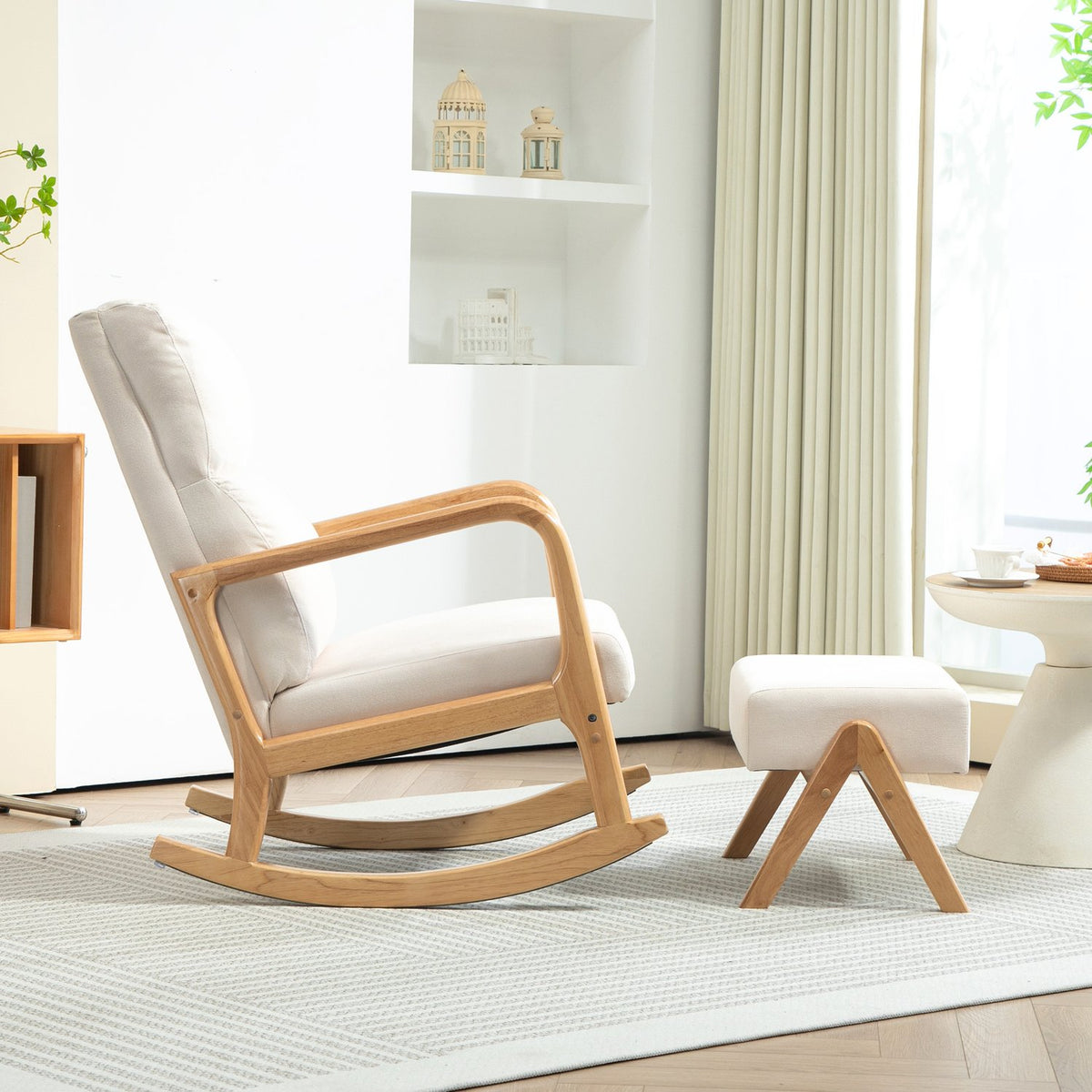 Chaise à bascule aspect lin blanc crème avec tabouret – capacité 150 kg