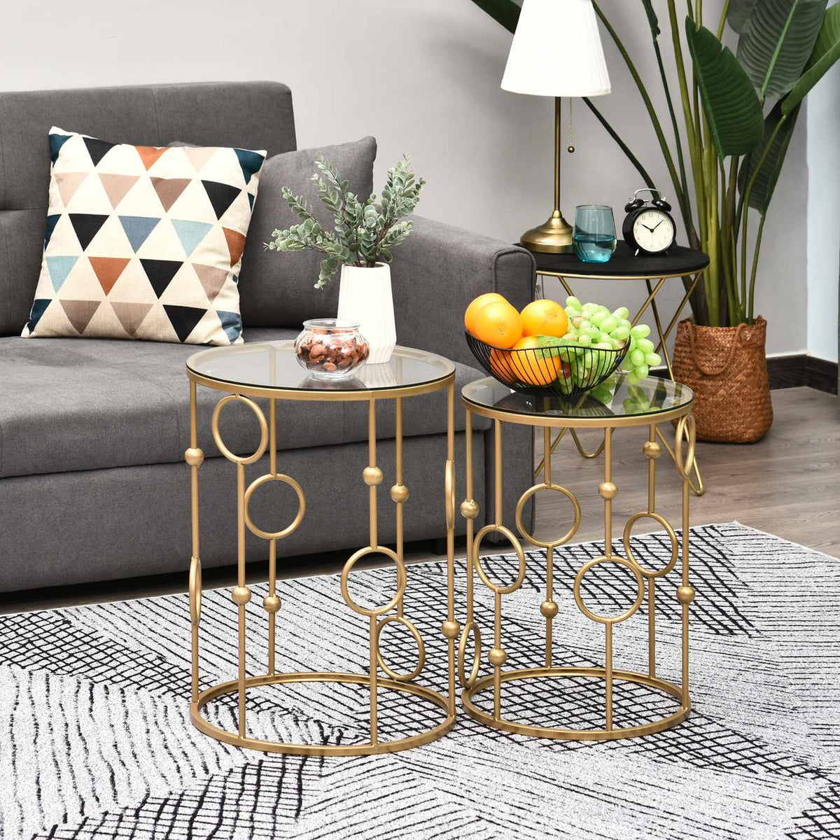 Set med 2 soffbord, sidobord med glasskivor, vardagsrumsbord med båge och bolldesign Ø41 x 57 cm, guld