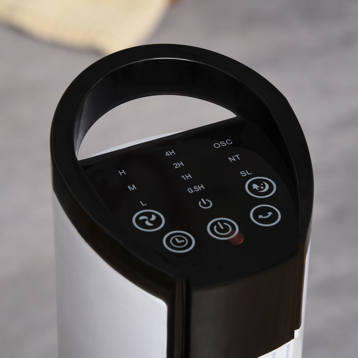 Tornfläkt med 70° oscillation, 78,5 cm, 50W effekt, 3 hastigheter, vit