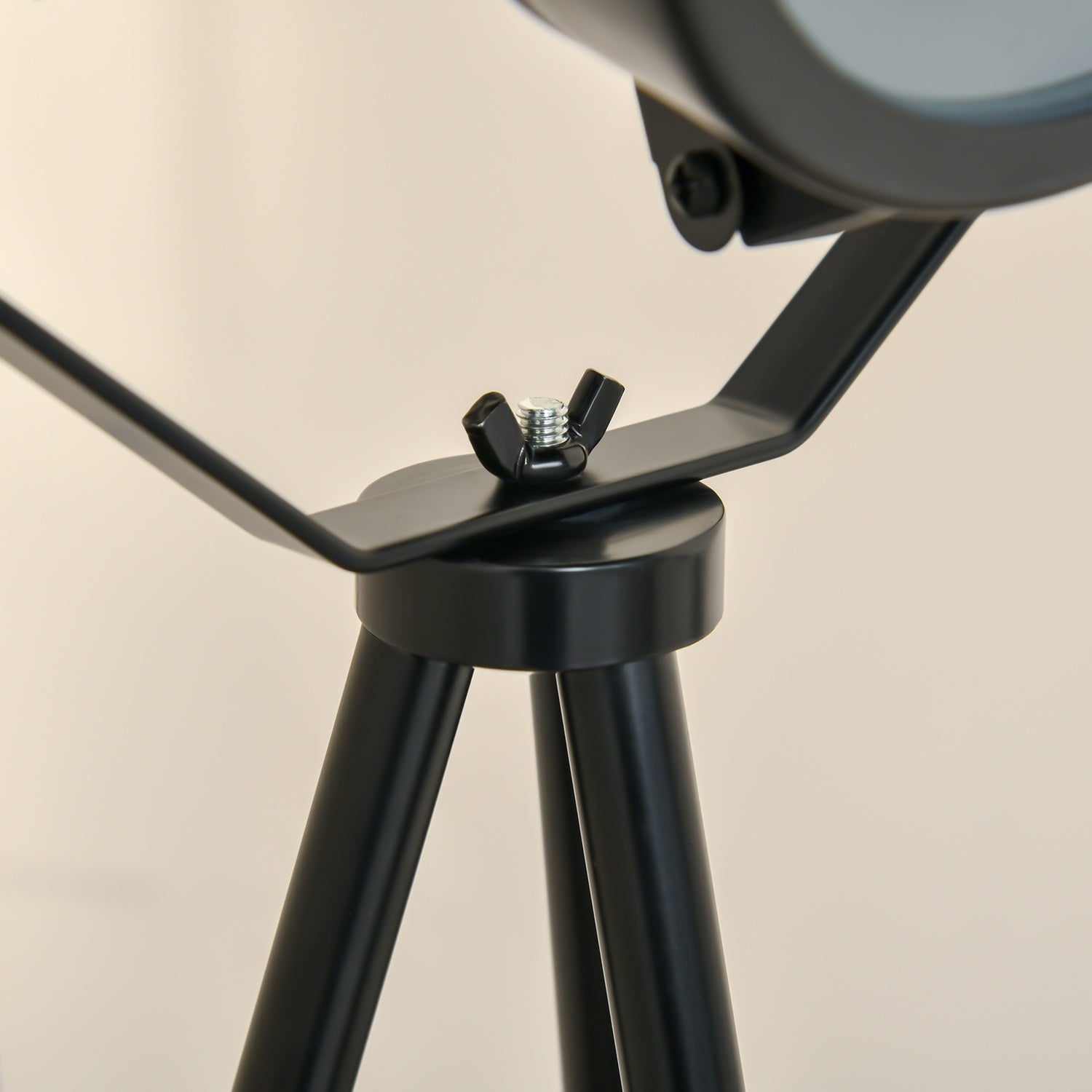 Vintage Black Metal Tripod Golvlampa, E27, Ø58x136cm