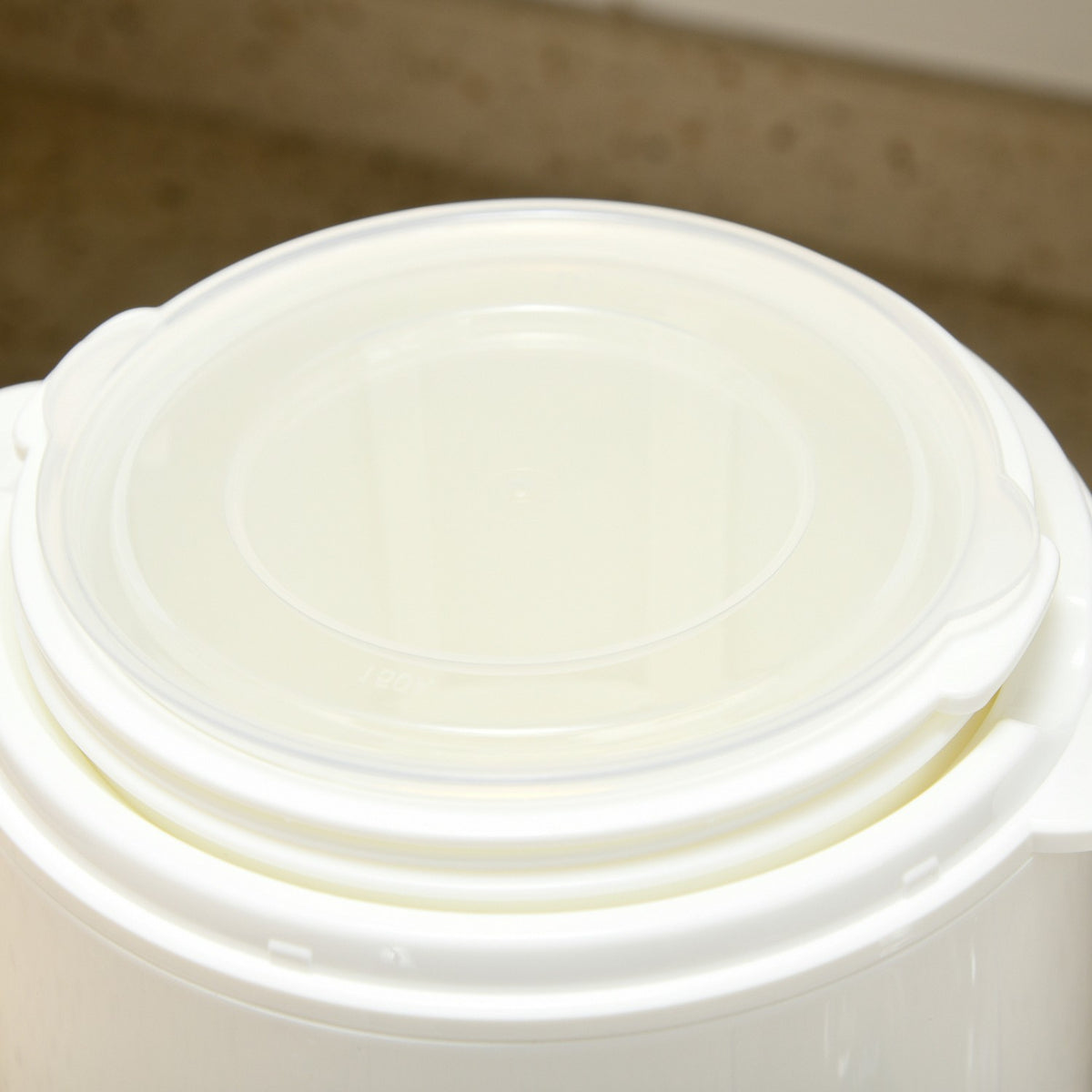 Yoghurtmaskin, 1,5 l kapacitet, BPA-fri, 20 W effekt