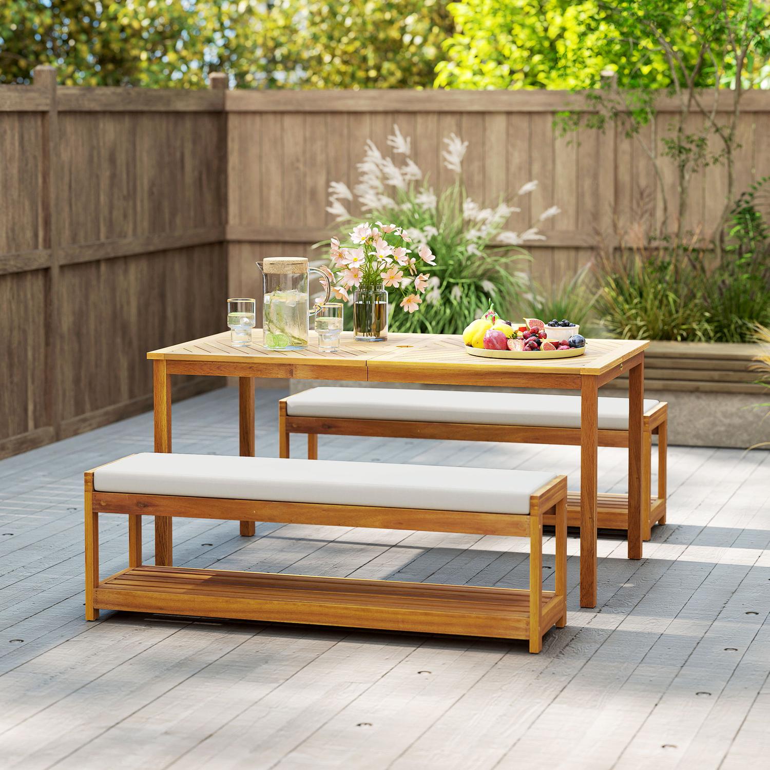 3-delad trädgårdsmöbelset, sittset inklusive 1 matbord med paraplyhål, 2 bänkar 150 x 85 x 75 cm teak