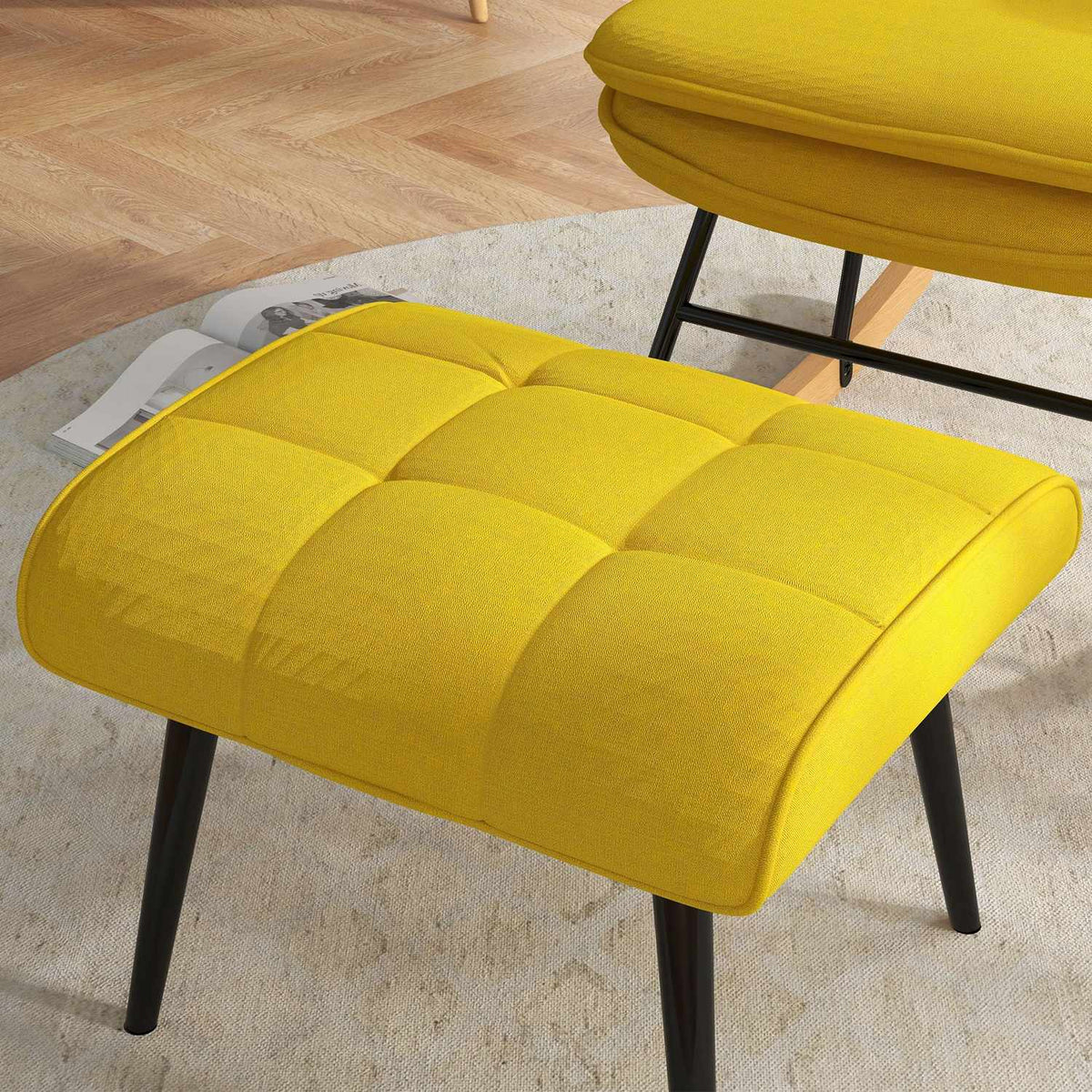 Chaise à bascule beige aspect lin avec pouf, capacité 130 kg