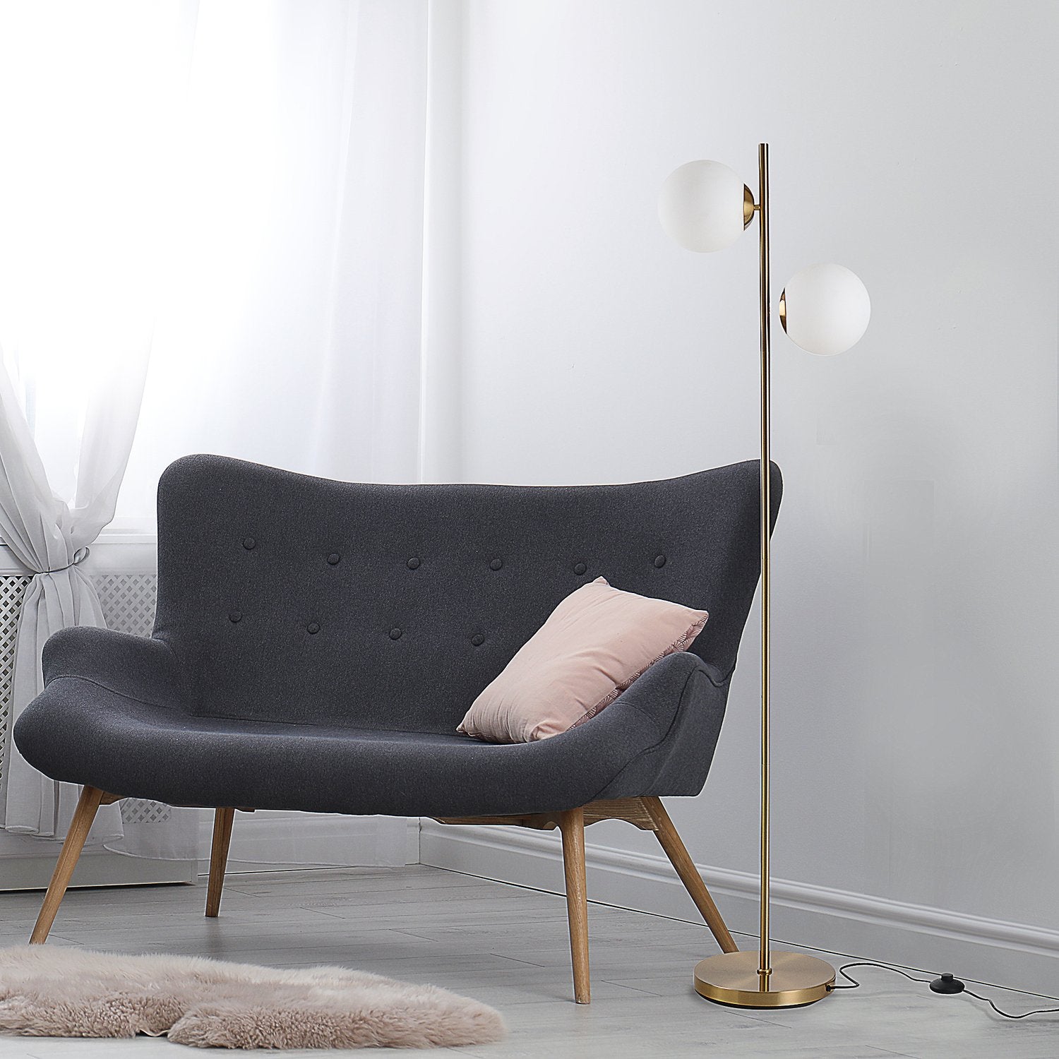 Golvlampa med 2-delad glasskärm – stål & glas, gyllene
