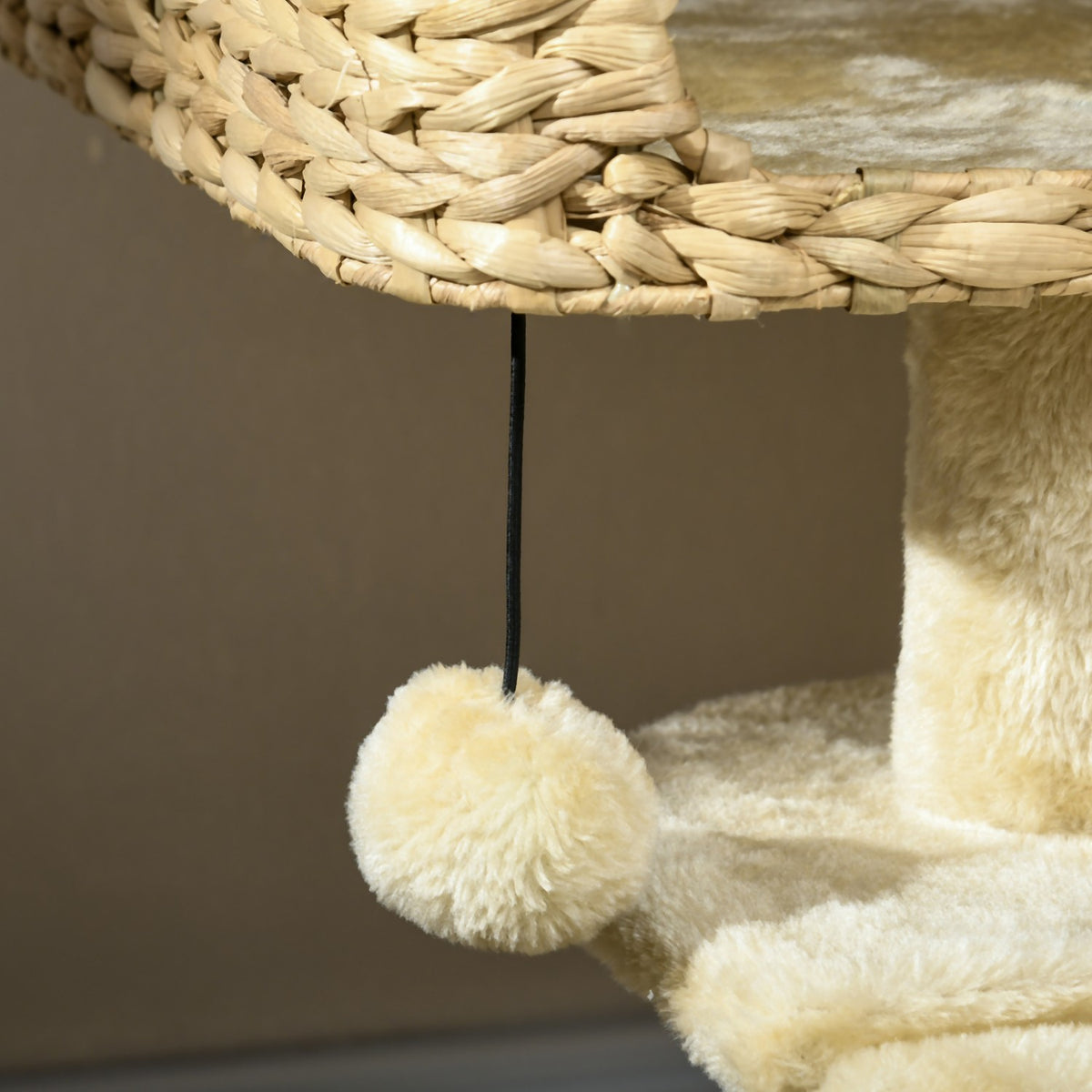 Arbre à chat 98cm avec sisal, 2 couchages, balle de jeu, beige