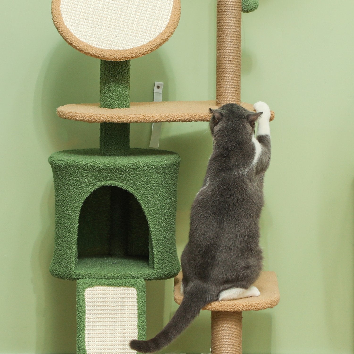 Kattträdskrapstolpe 139 cm med grotta, lekboll, grön