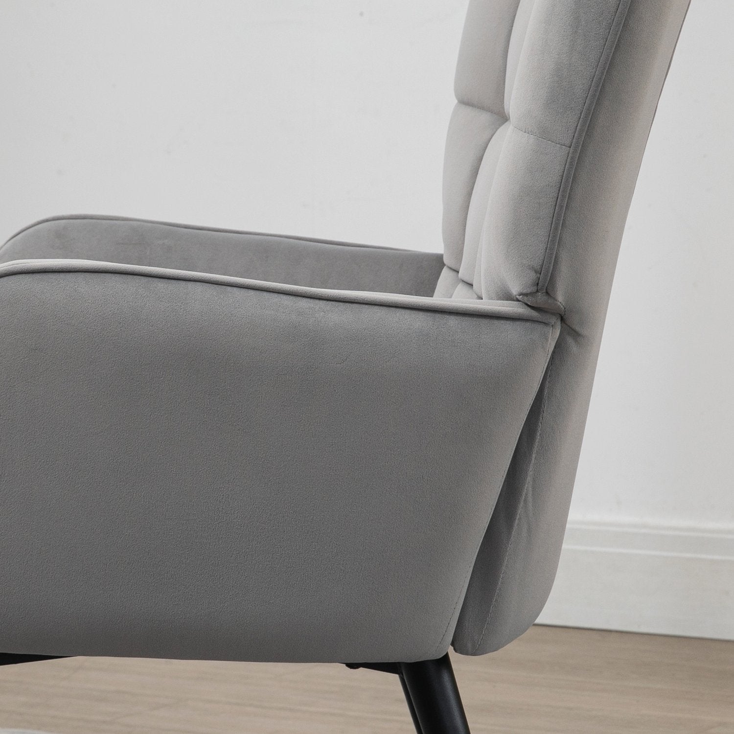 Lounge Wingback stol och pall, sammetslook, ljusgrå