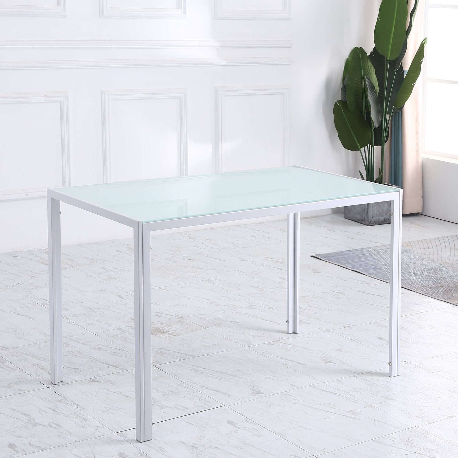 Matbord för 4, skiva i härdat glas, ben i metall