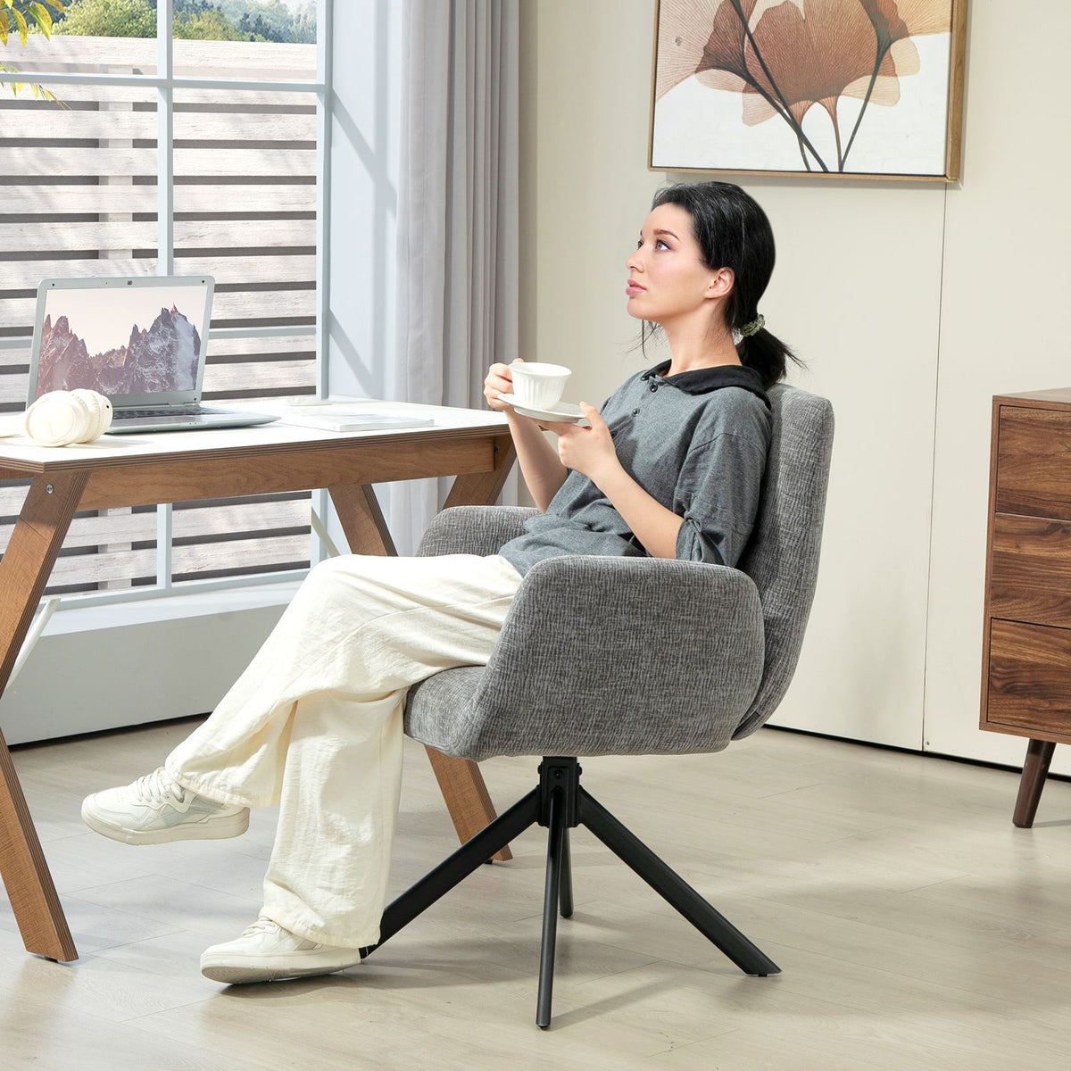 Fauteuil pivotant gris foncé – revêtu moderne, pieds en acier