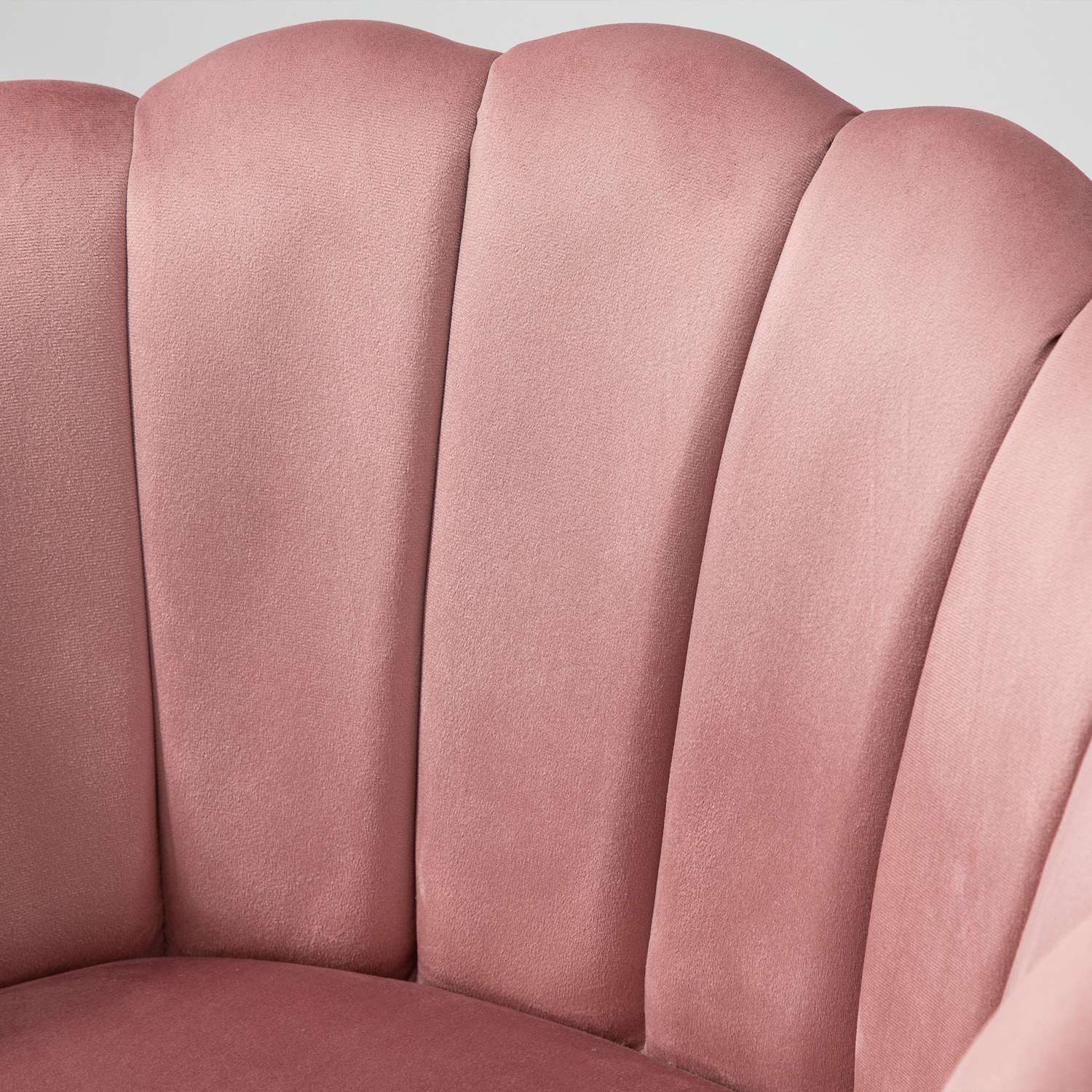 Rosa fåtölj med ryggstöd – polyester, gummiträ