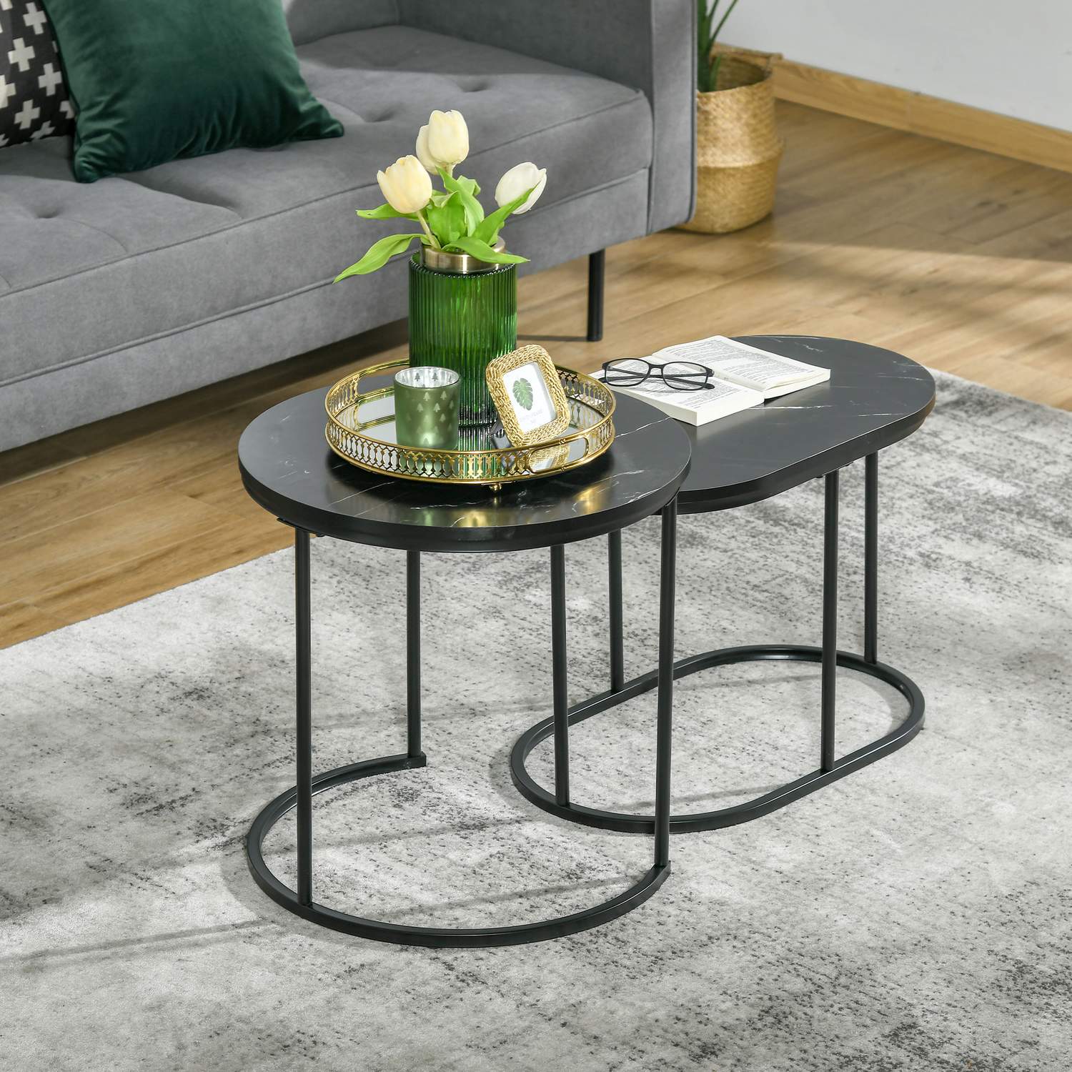 Set med 2 stapelbara runda soffbord, fuskmarmor, svart