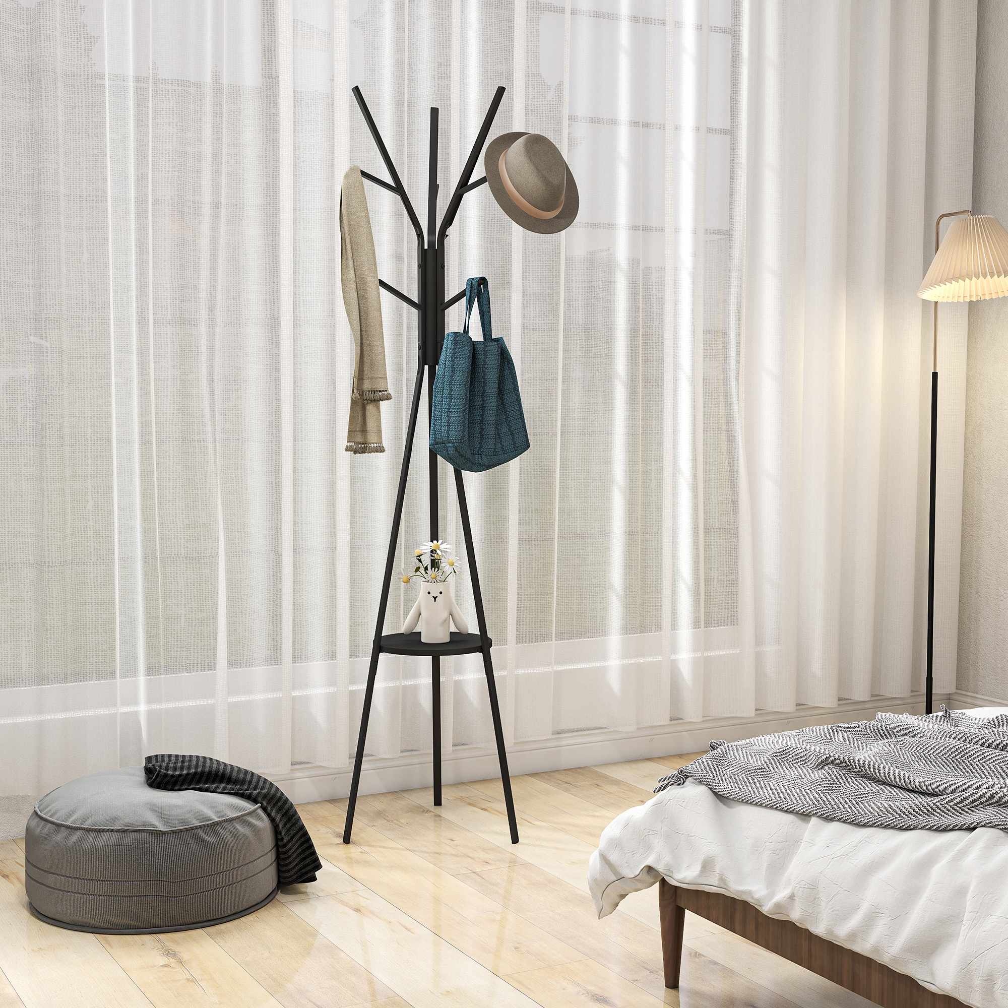 Svart klädhängare med hyllplan och 8 krokar, modern design