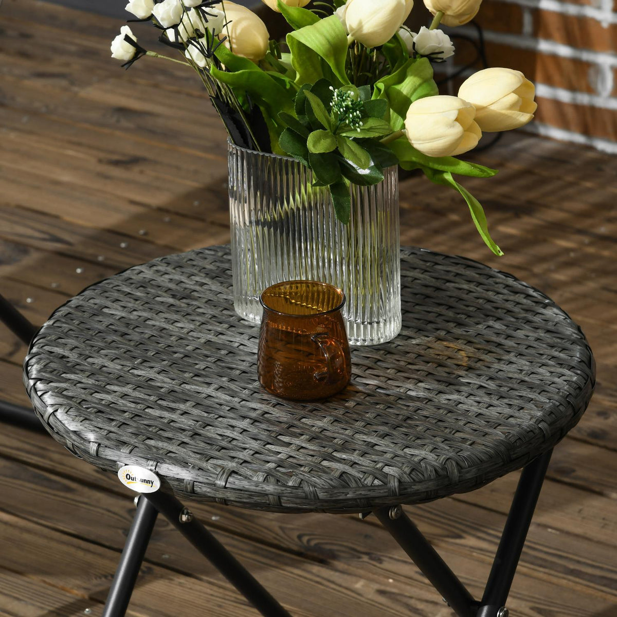 Ensemble de meubles de jardin et balcon avec table et chaises à coussins