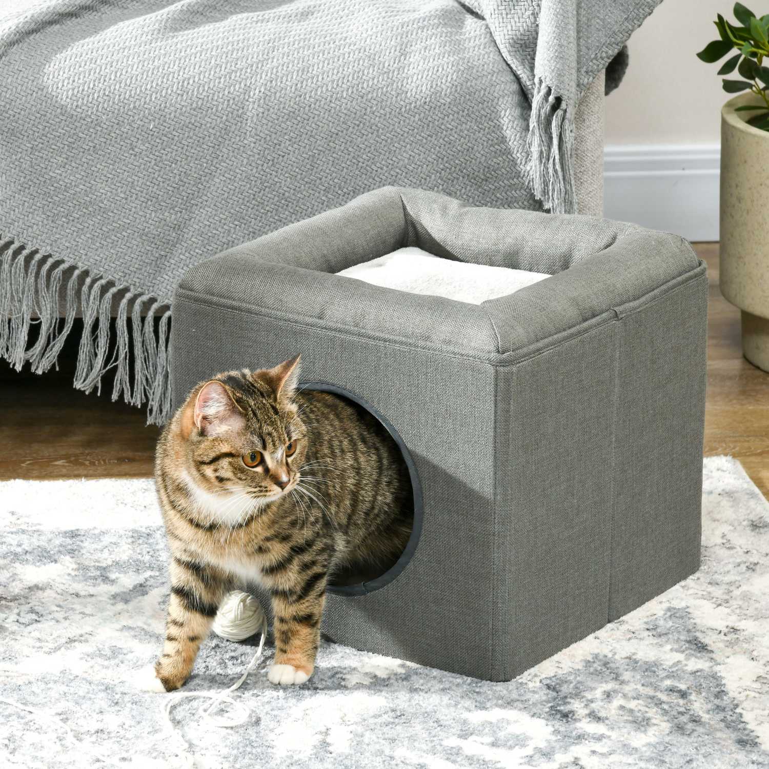 Tvåvånings kattgrotta med kudde, passar katter upp till 5 kg