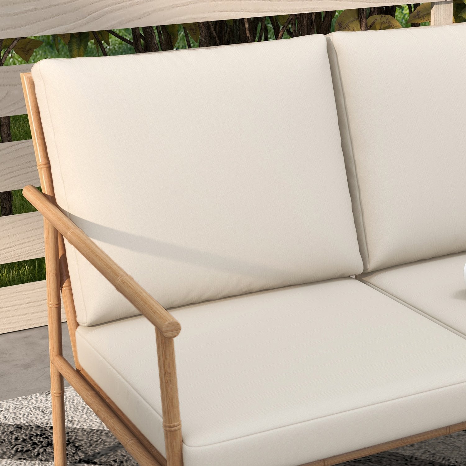 Utemöbler set – 2 stolar, soffa och bord, krämkuddar